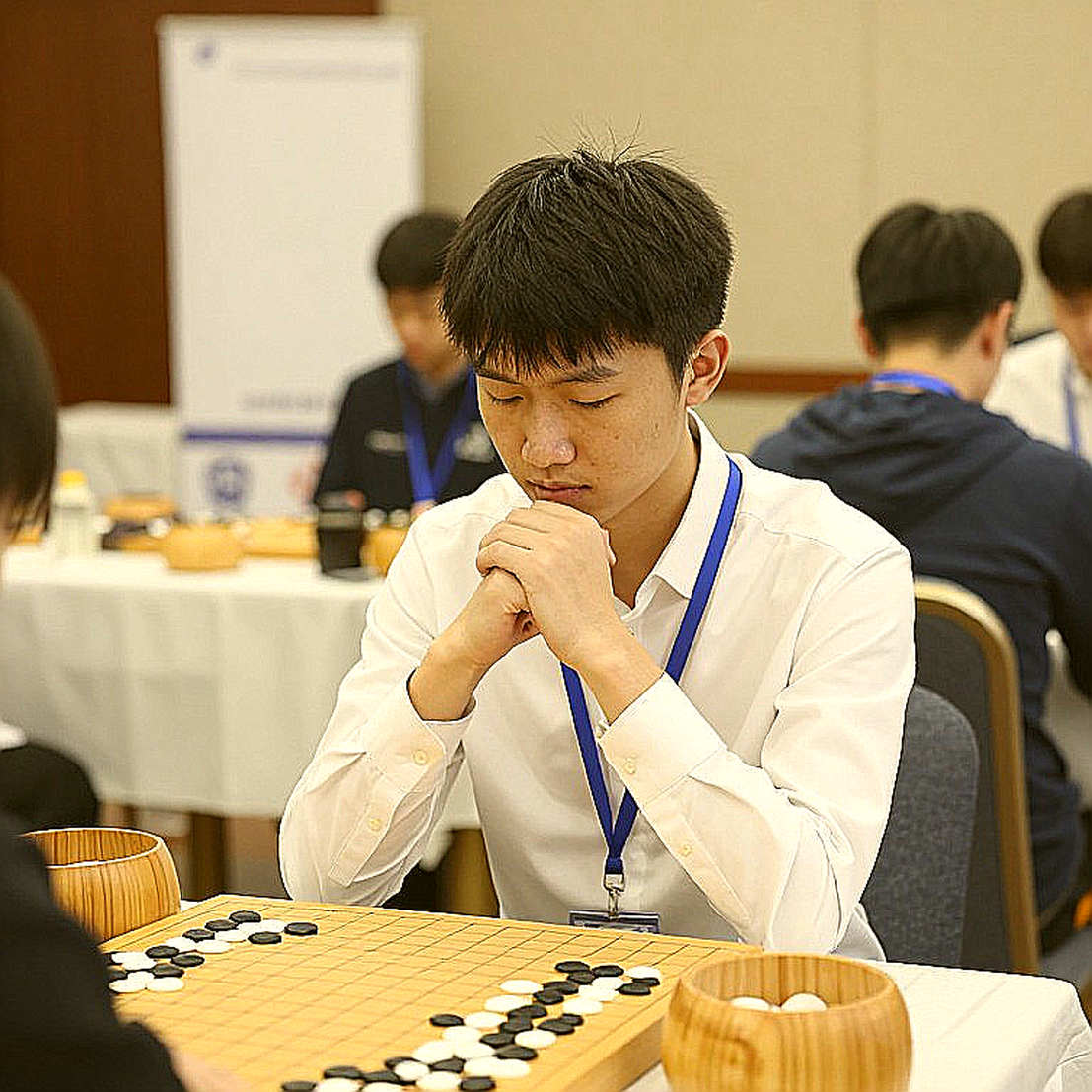 Olympiad cờ vua 2026: Ấn Độ bảo vệ ngôi vương tại Samarkand, Gukesh và Sindarov tái đấu sau đó