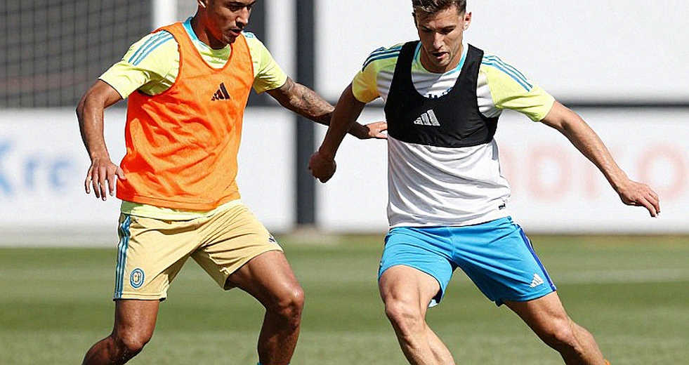 Derby Hà Nội: Ngôi Sao, Kỷ Luật và Những Gì Bảng Tỷ Số Sẽ Nuốt Chửng Dưới Ánh Đèn Hàng Đẫy Derby Hà Nội: Ngôi Sao, Kỷ Luật và Những Gì Bảng Tỷ Số Sẽ Nuốt Chửng Dưới Ánh Đèn Hàng Đẫy