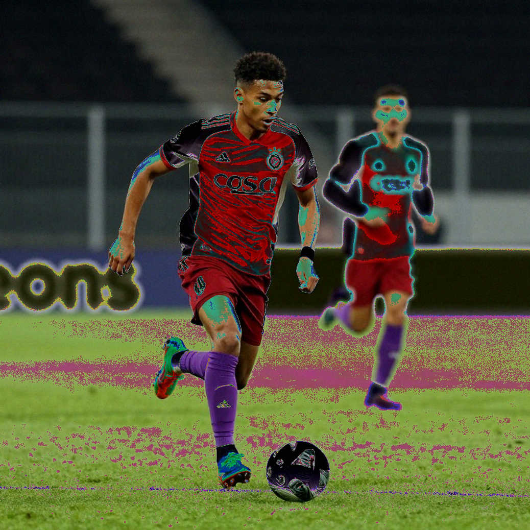 Pressing tầm cao ở V.League: Đọc trận đấu từ ghế của kẻ chiếu dưới