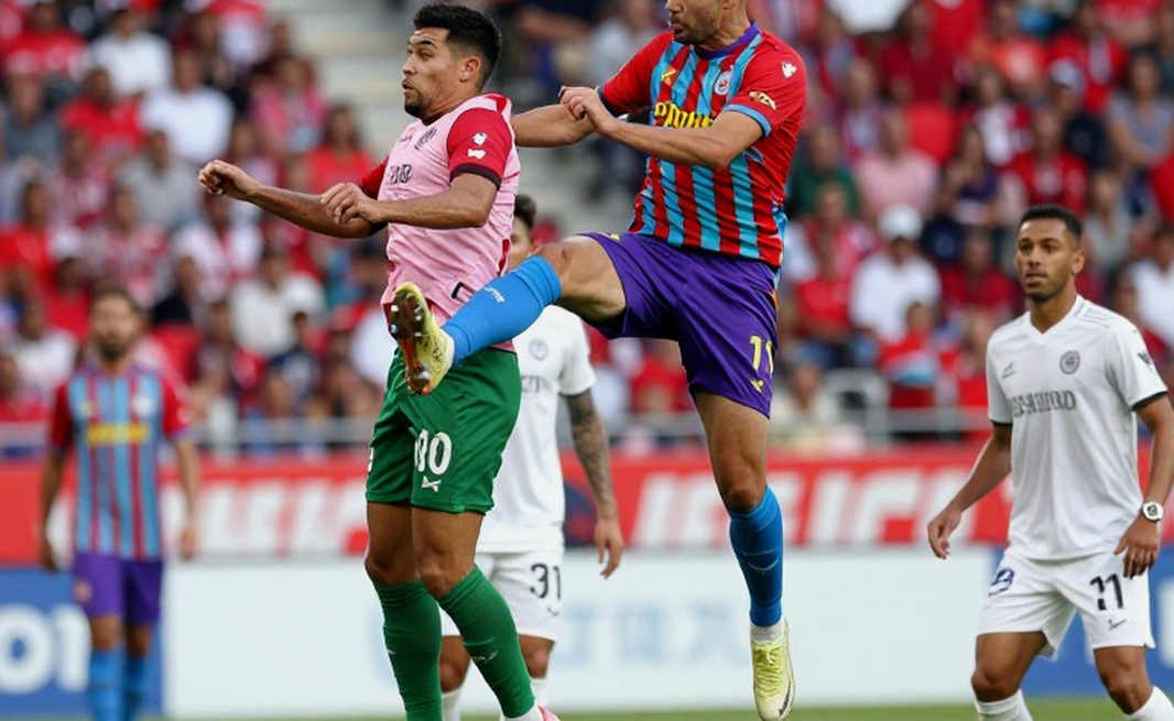 Đình Bắc đeo băng thủ quân tuyển Việt Nam: đọc trận thắng Philippines 1-0 bằng ba tầng tín hiệu