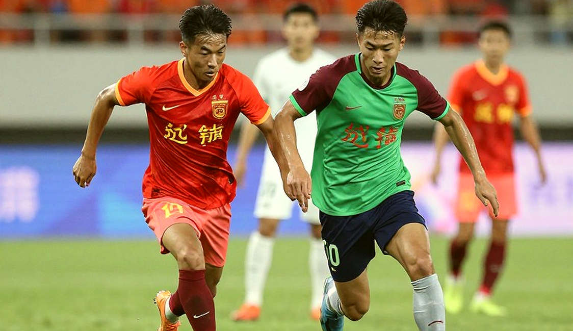Williams Minh Hoàng, Harry Kane và 48 giờ trước Thái Lan